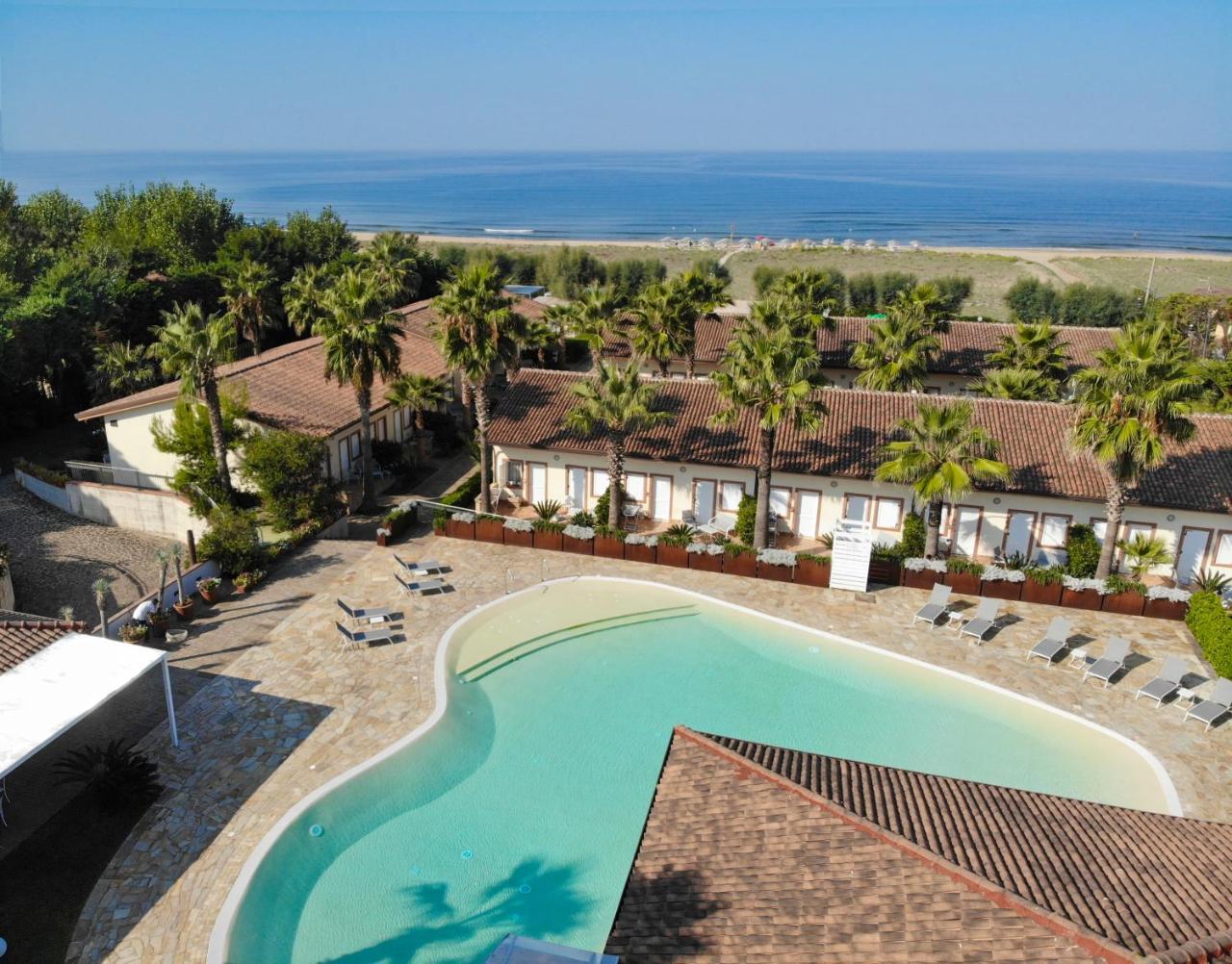 Paestum Inn Beach Resort Eksteriør bilde